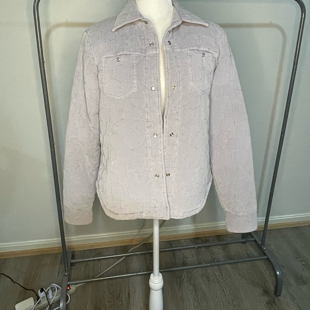 Elegant Women's Quilted Puffer Jacket - Soft Pink